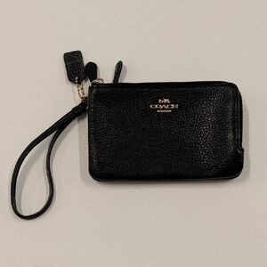 Coach Corner Zip Wristlet in Black Pebbled Leather with Gold Hardware